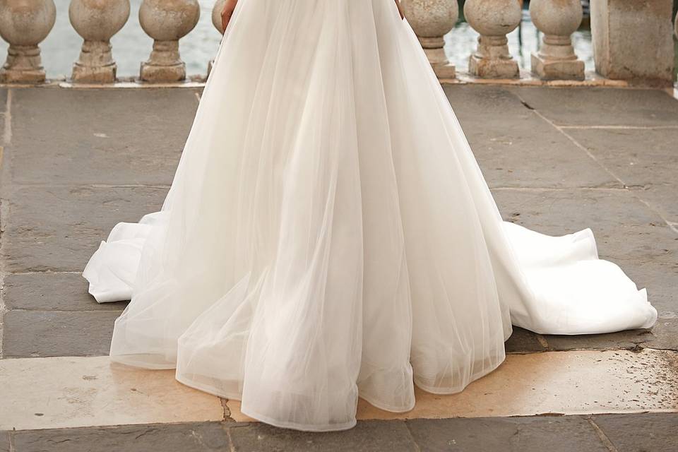 Abito sposa linea principesca