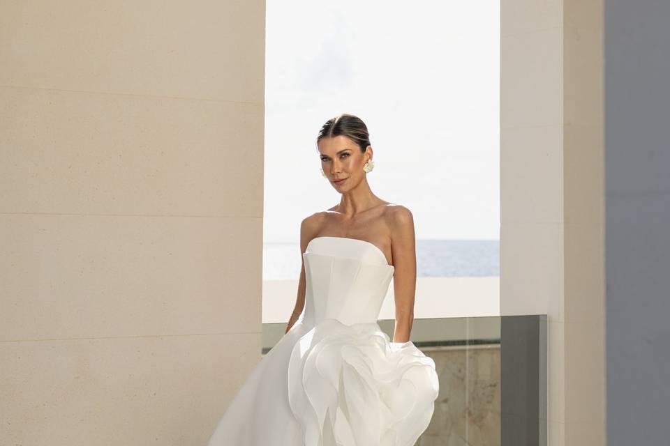 Abito con gonna in organza e d
