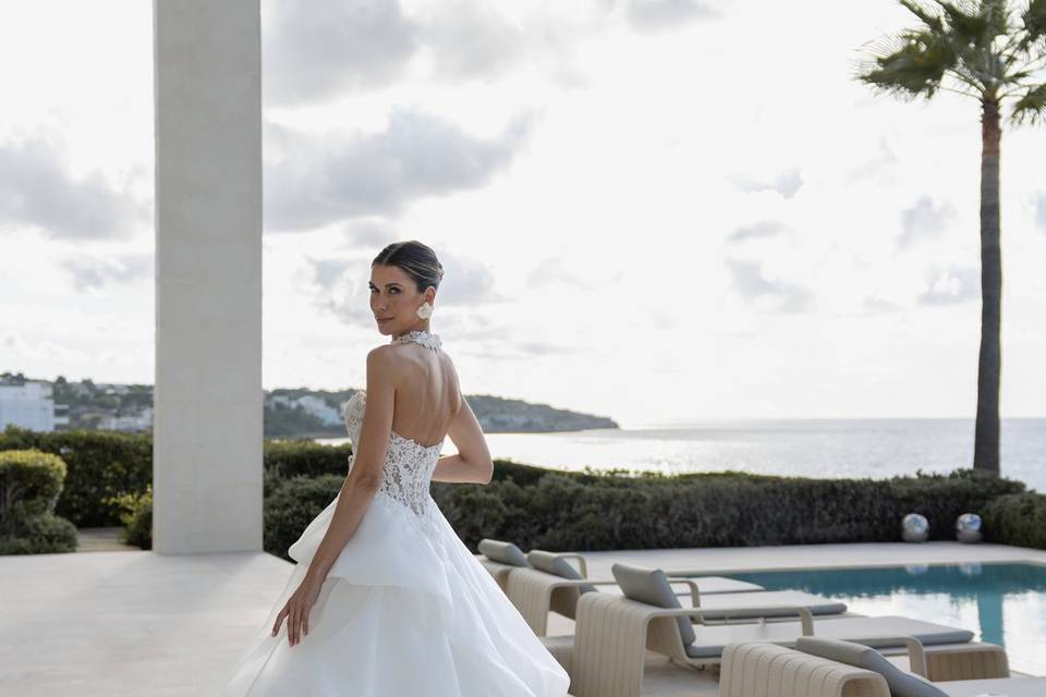 Abito con gonna in organza e d