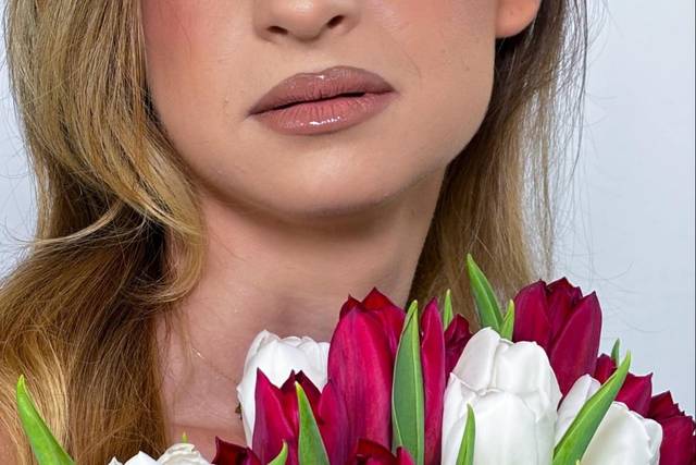 Mihaela Miron – Make-up Artist