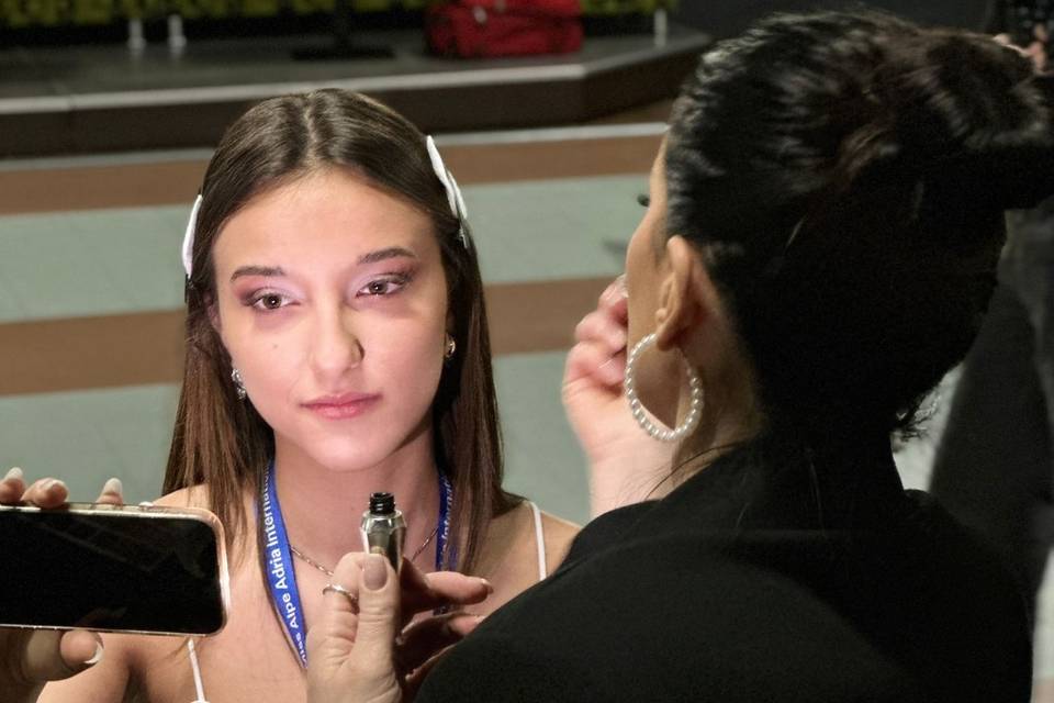 Mihaela Miron – Make-up Artist