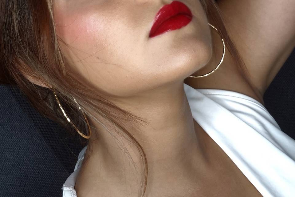 Mihaela Miron – Make-up Artist
