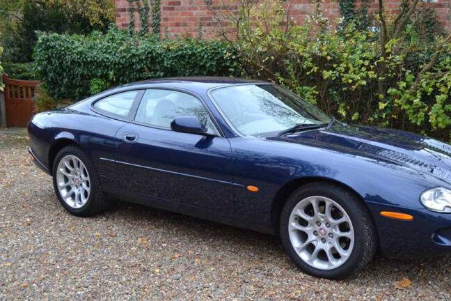 Jaguar xkr coupé – anno 2001