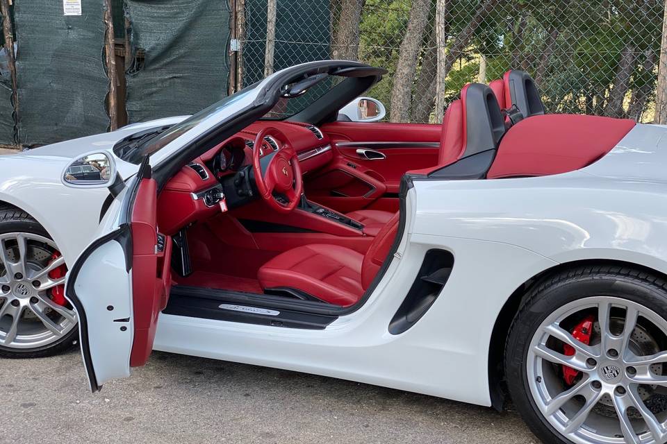 Porsche boxster cabrio..