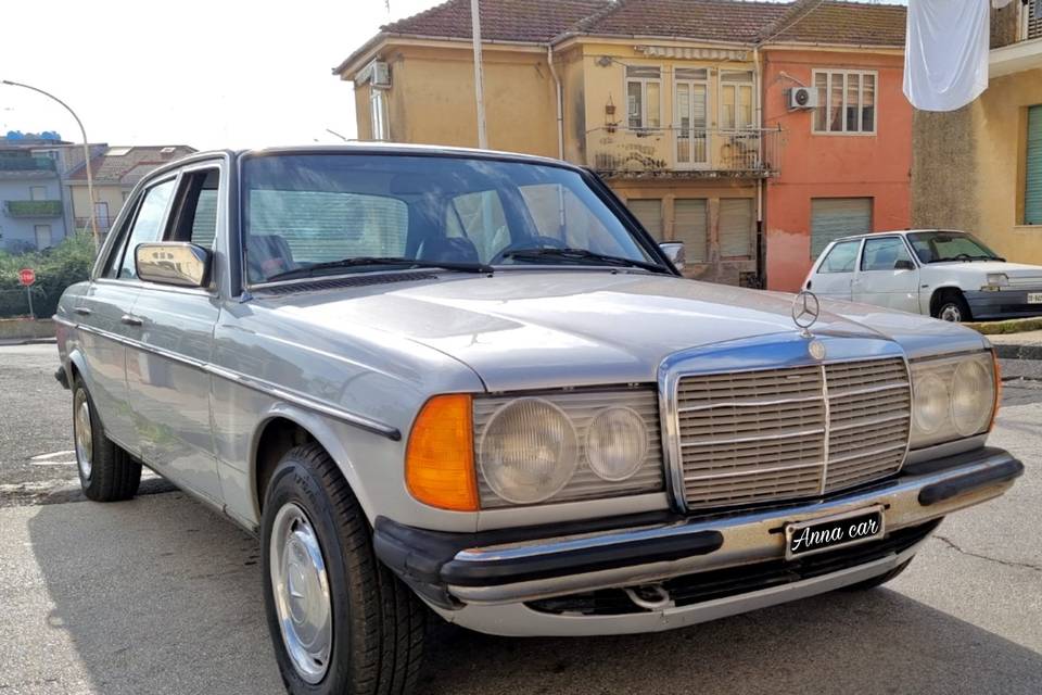 Mercedes 123