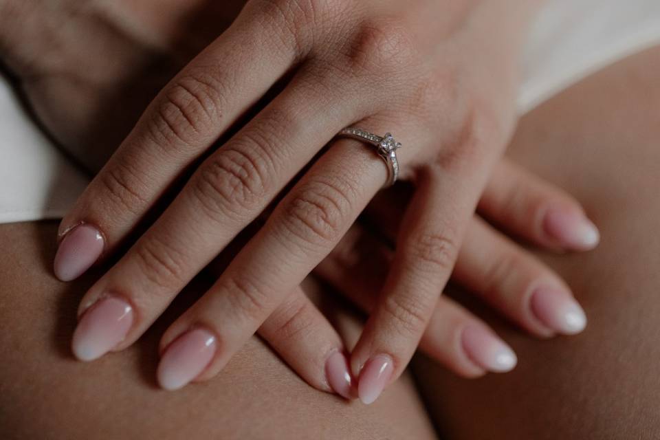 Bride nails