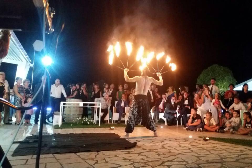 mangiafuoco per festa roma