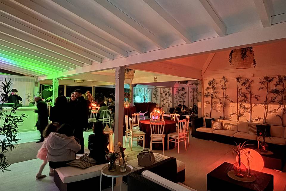 Sala interna vista mare