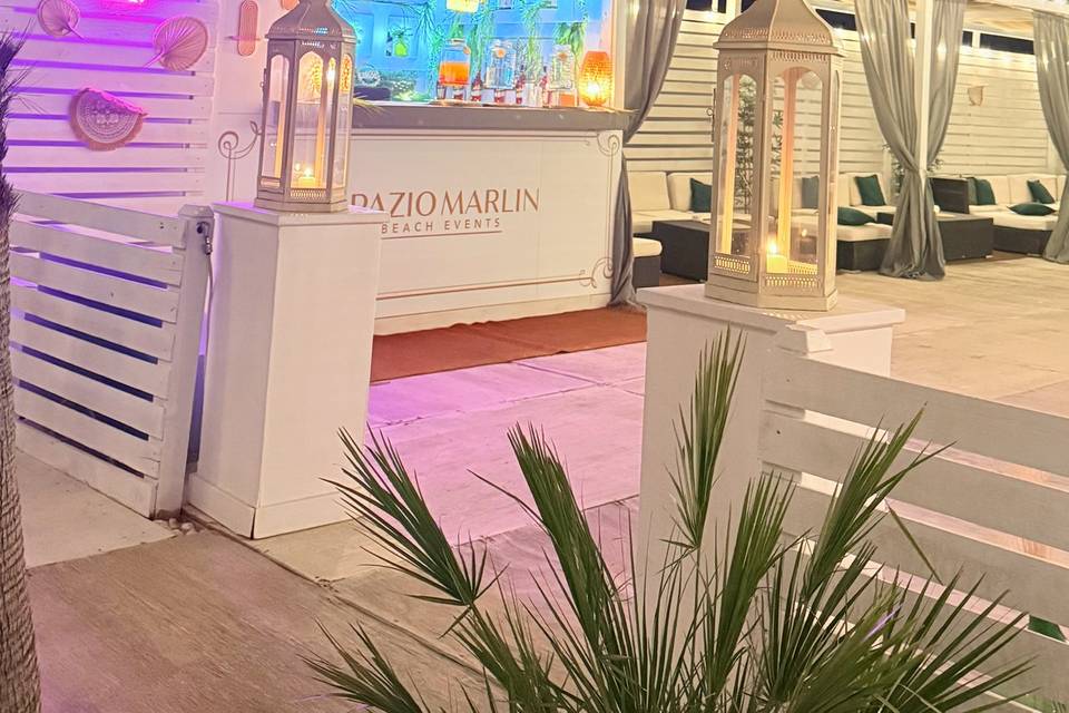 Lounge bar