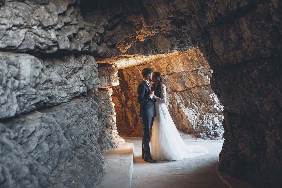 Sposi nella grotta a Praiano
