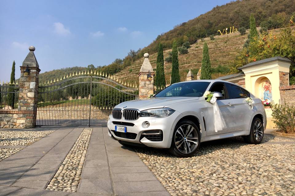 X6 M50d