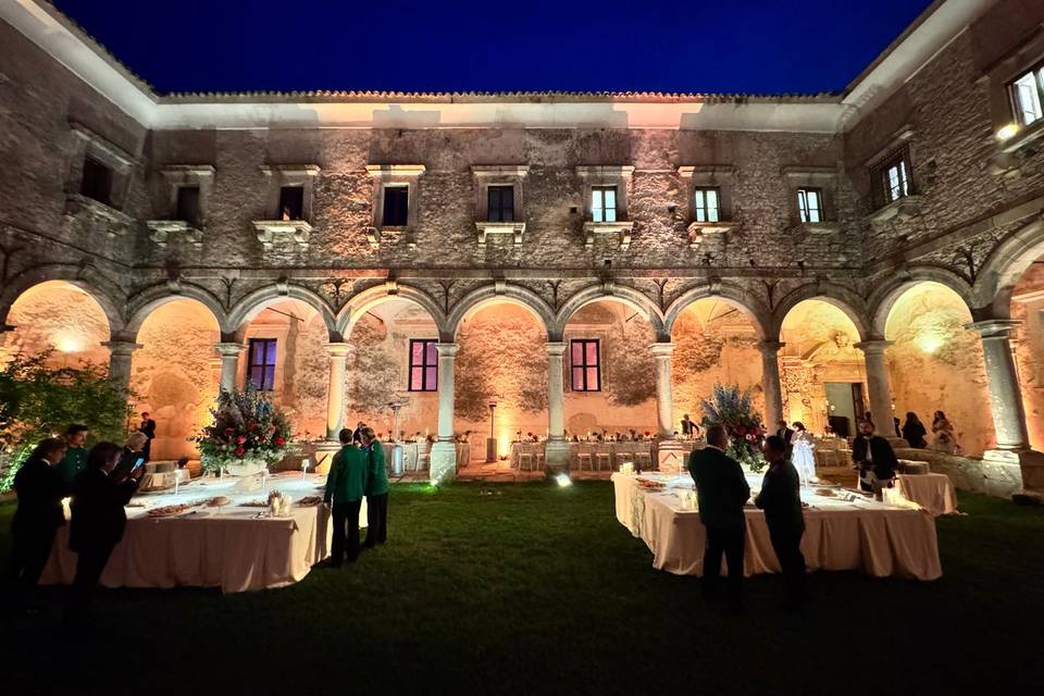 Chiostro prato + luci