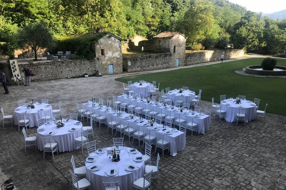 Tutto pronto per la festa