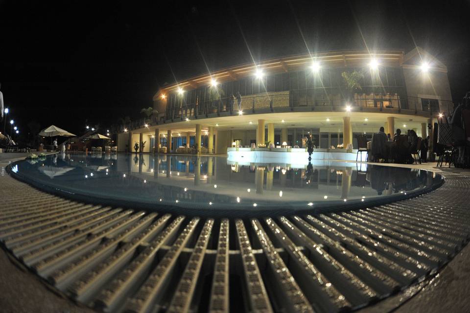 Piscina di notte