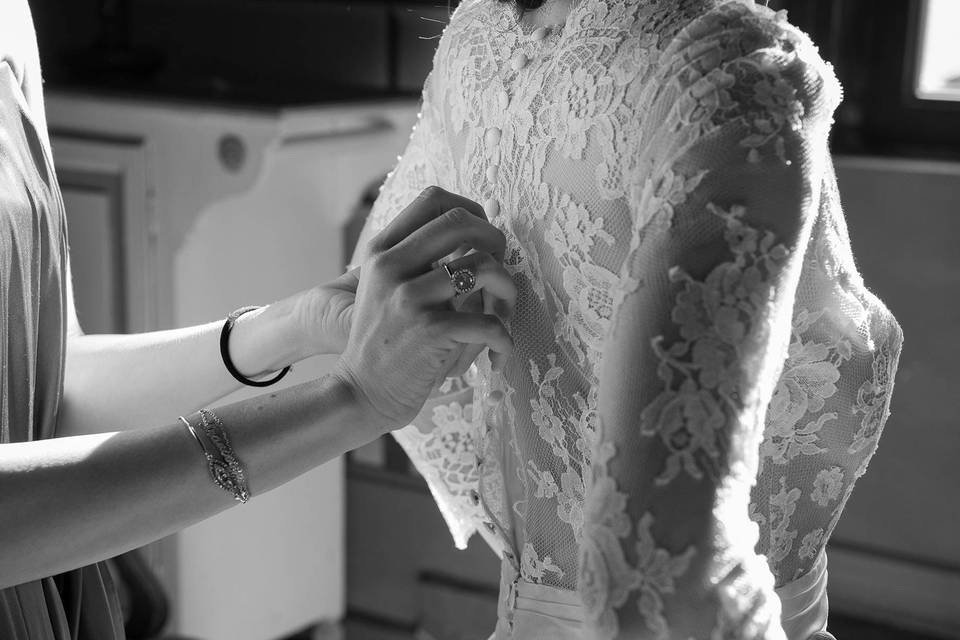 La vestizione della sposa