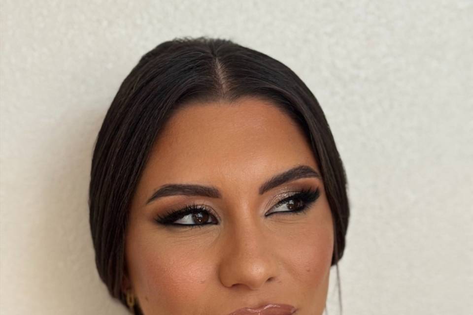 Intense Make Up