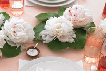 White Flowers Wedding Planner