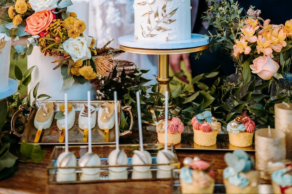 Wedding sweet table