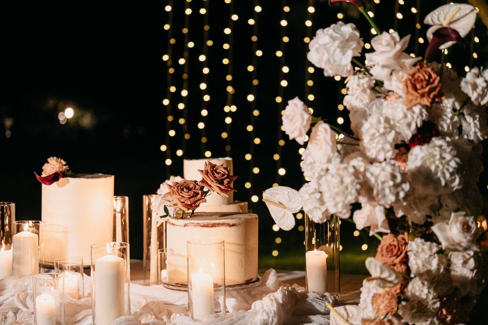 Wedding Cake Table