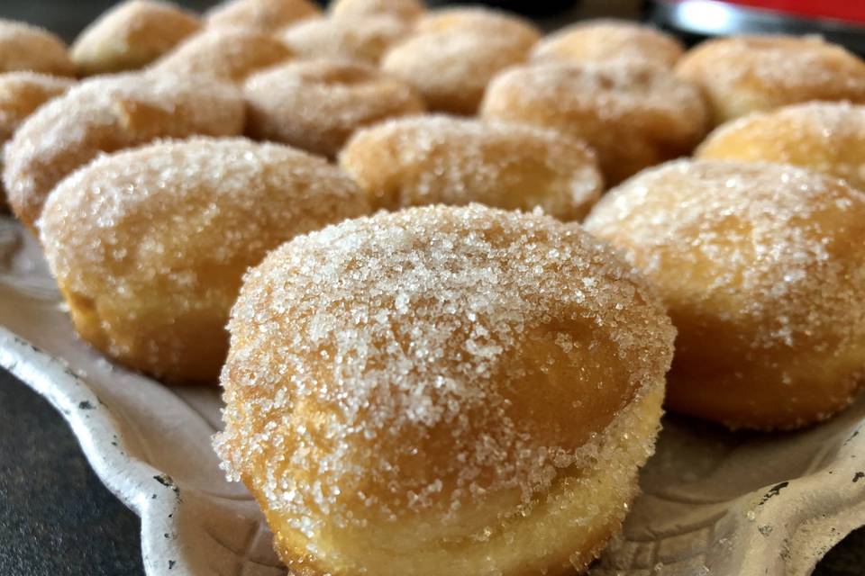 Bomboloni finger food