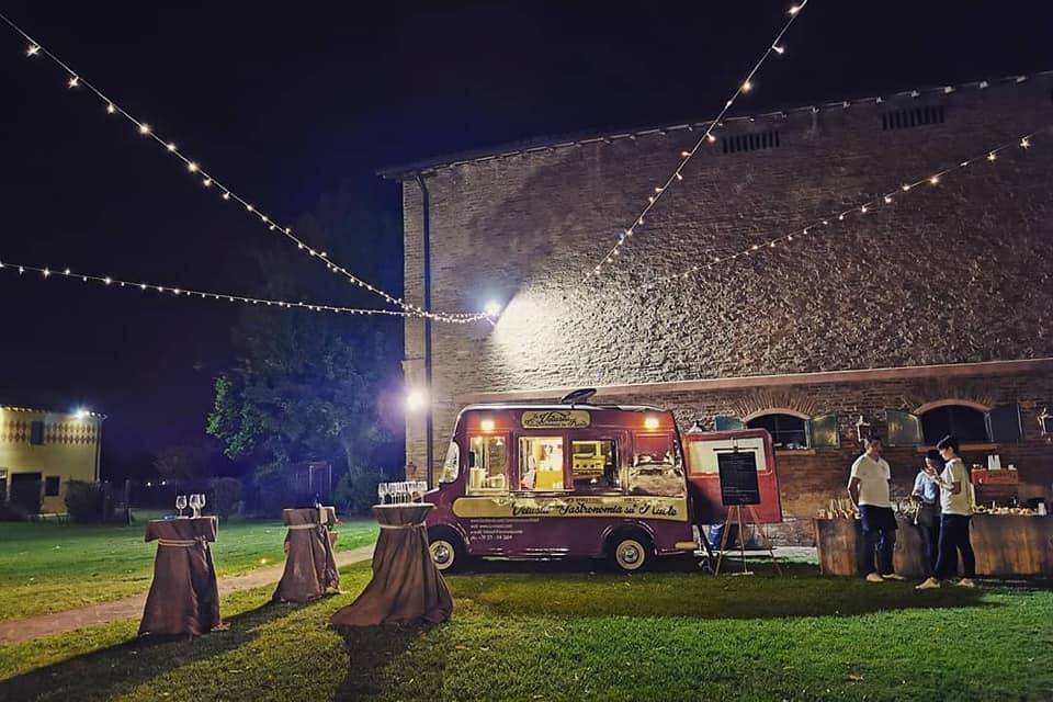 Matrimonio vintage street food