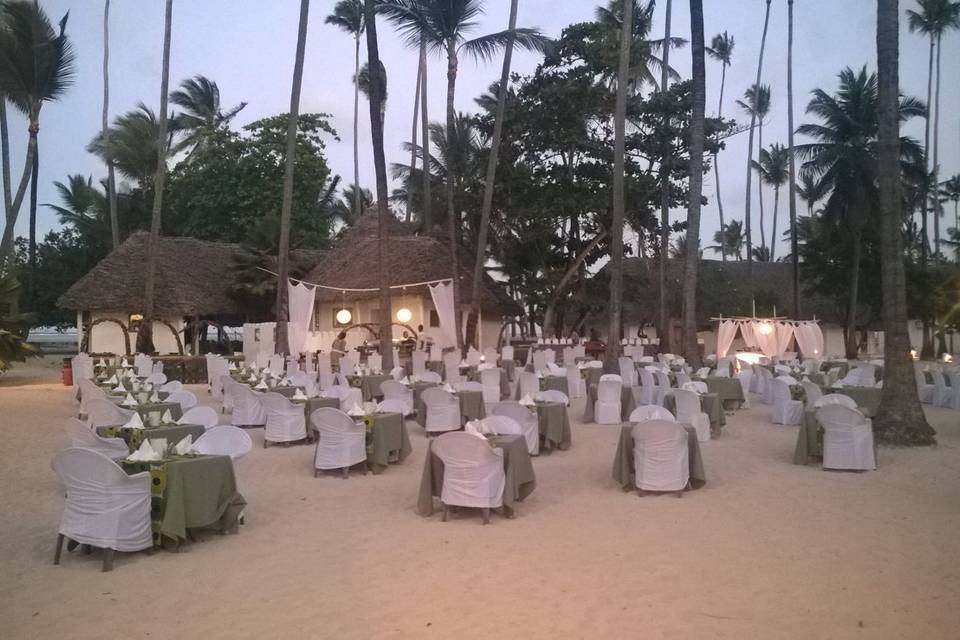 Cena in spiaggia