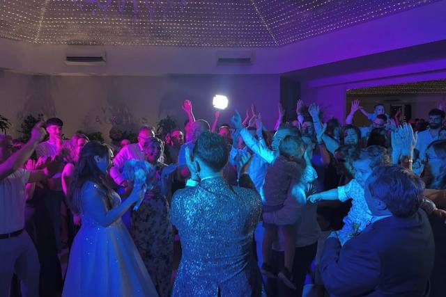 Viva la Vida Enternainment