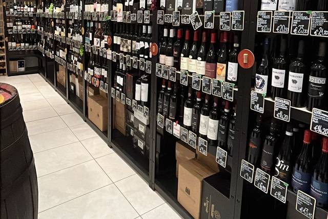 Negozio sez. Vini