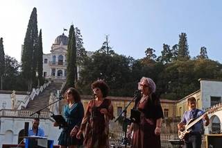 Bolla sisters