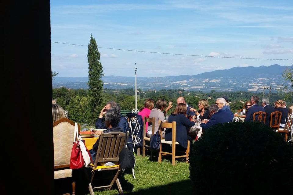 Si mangia all'aperto