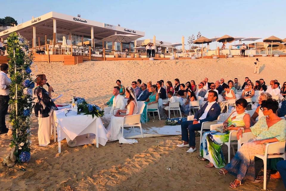Cerimonia in spiaggia