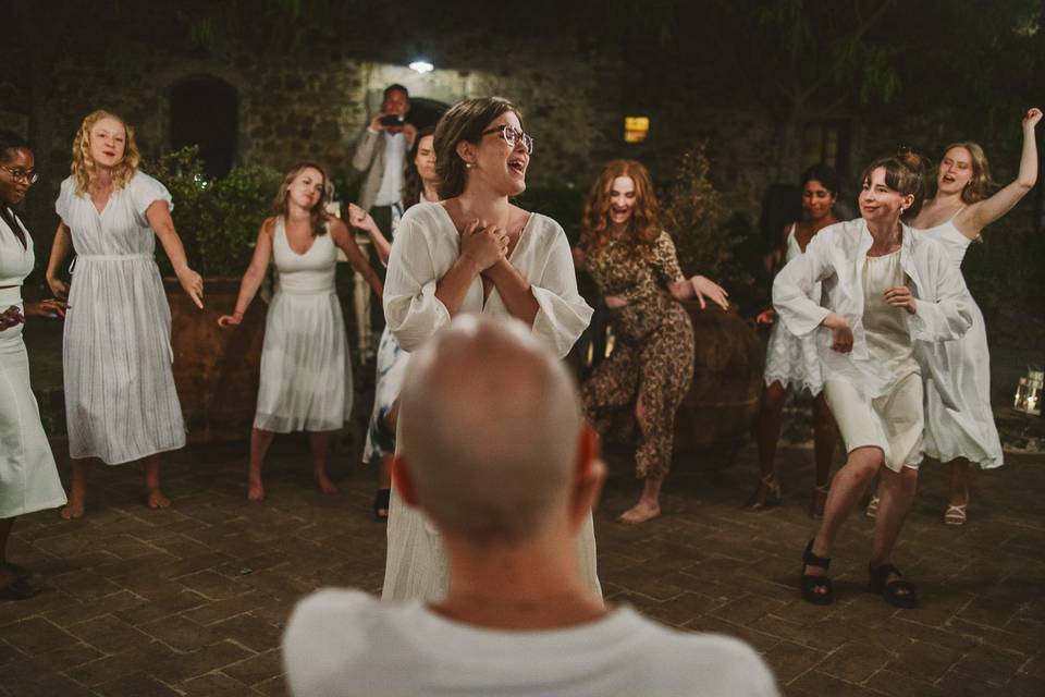 Danza sposa in villa toscana