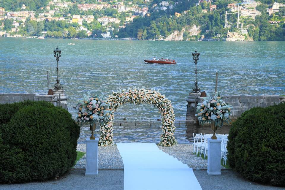 Matrimonio sul lago