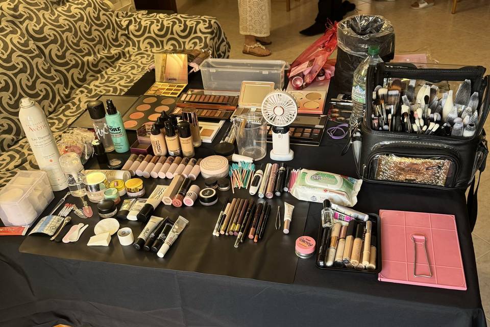 Make-up Station