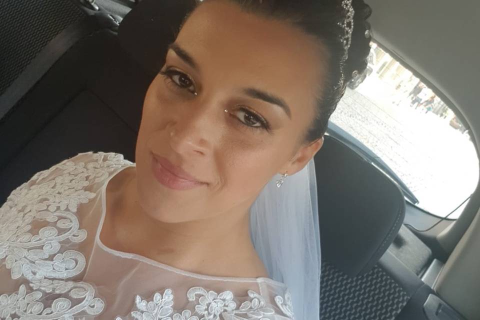 Prova raccolto e trucco sposa