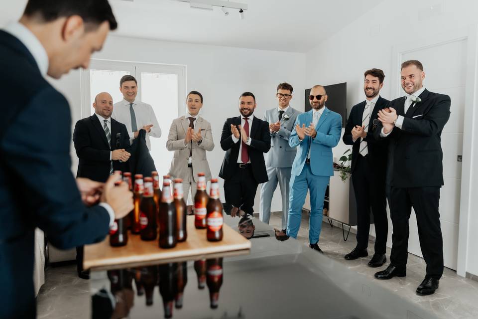 GROOM