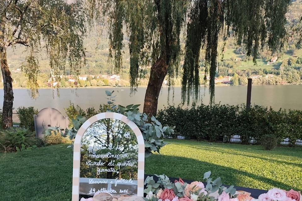 Flower bar