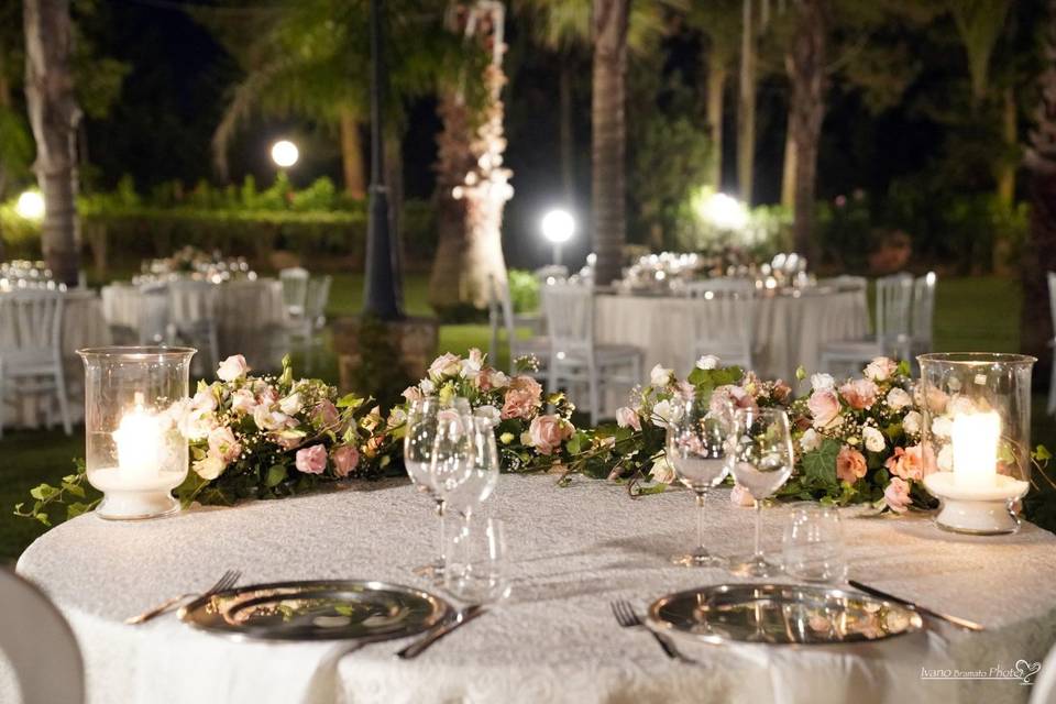 Cena nel magico giardino