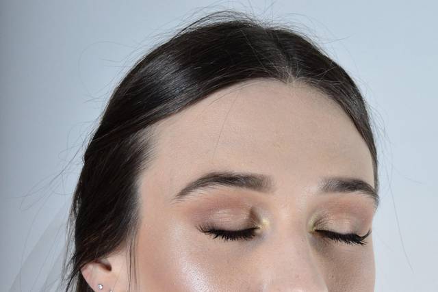Borana Vane Make Up