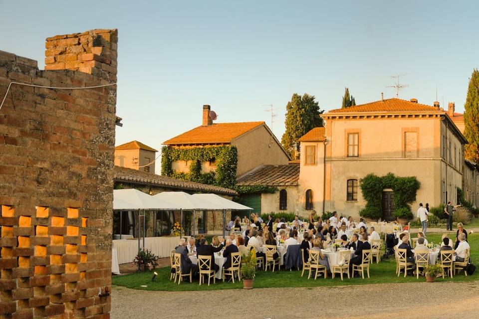 Piazzetta con antica stalla