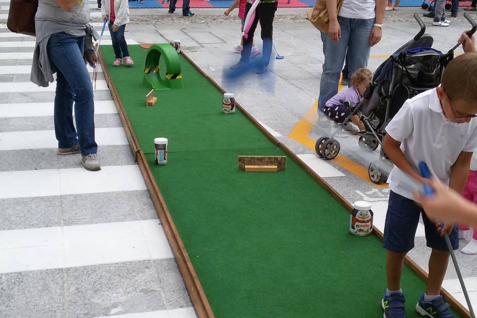 Mini-golf