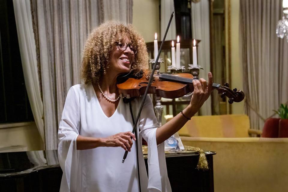 Roberta Namastè Violinista & Cantante