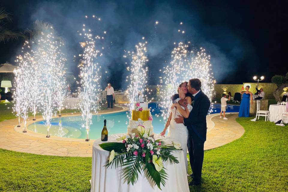 Taglio Torta in piscina