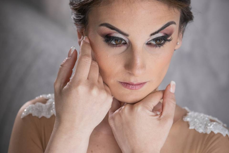 Bride make-up