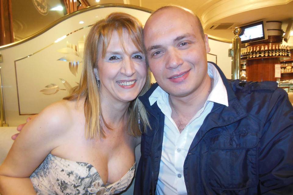 Con la presentatrice