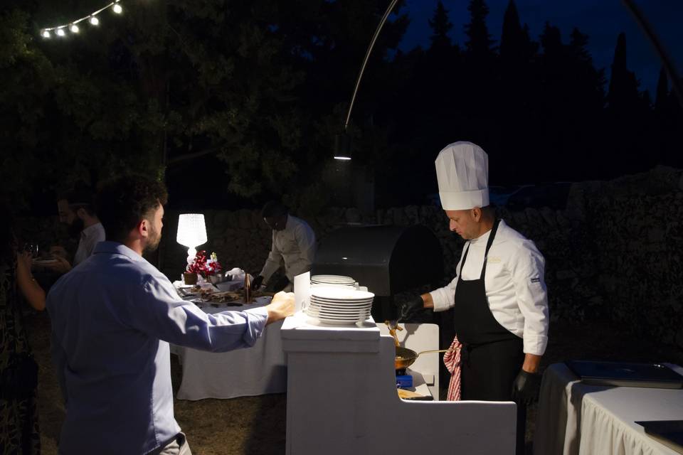 SHOW COOKING