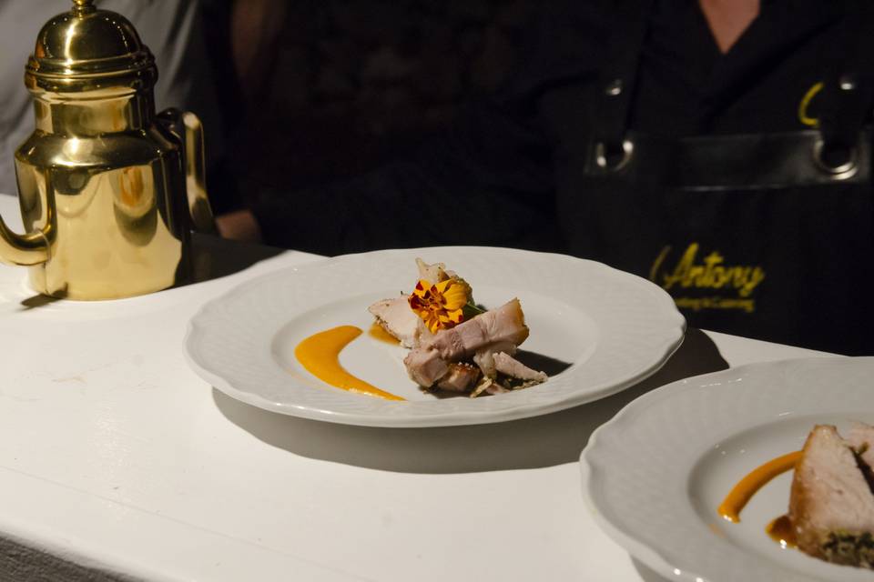 SHOW COOKING