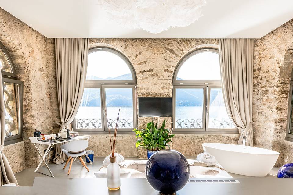 ROYAL SUITE