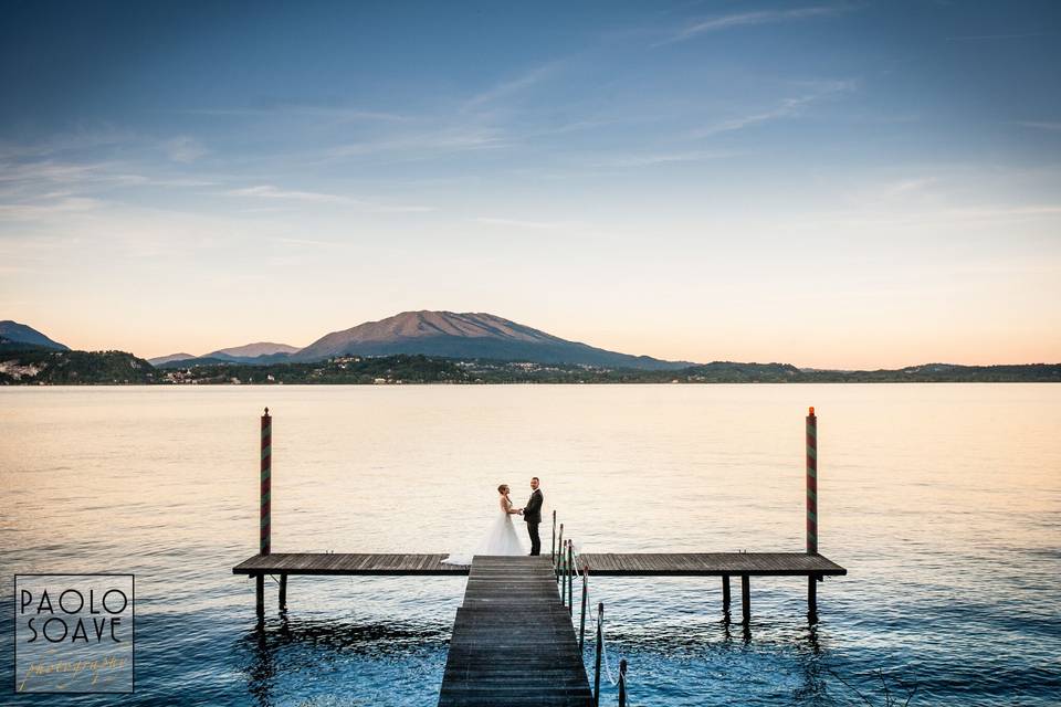 Wedding on lake