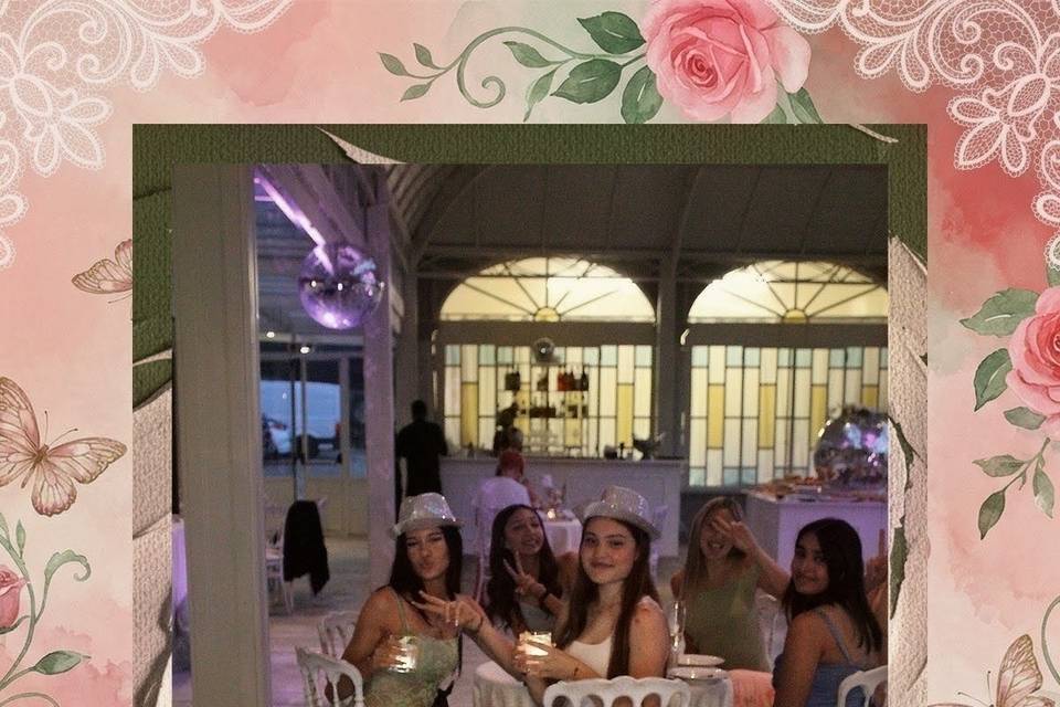 Cheeeees!